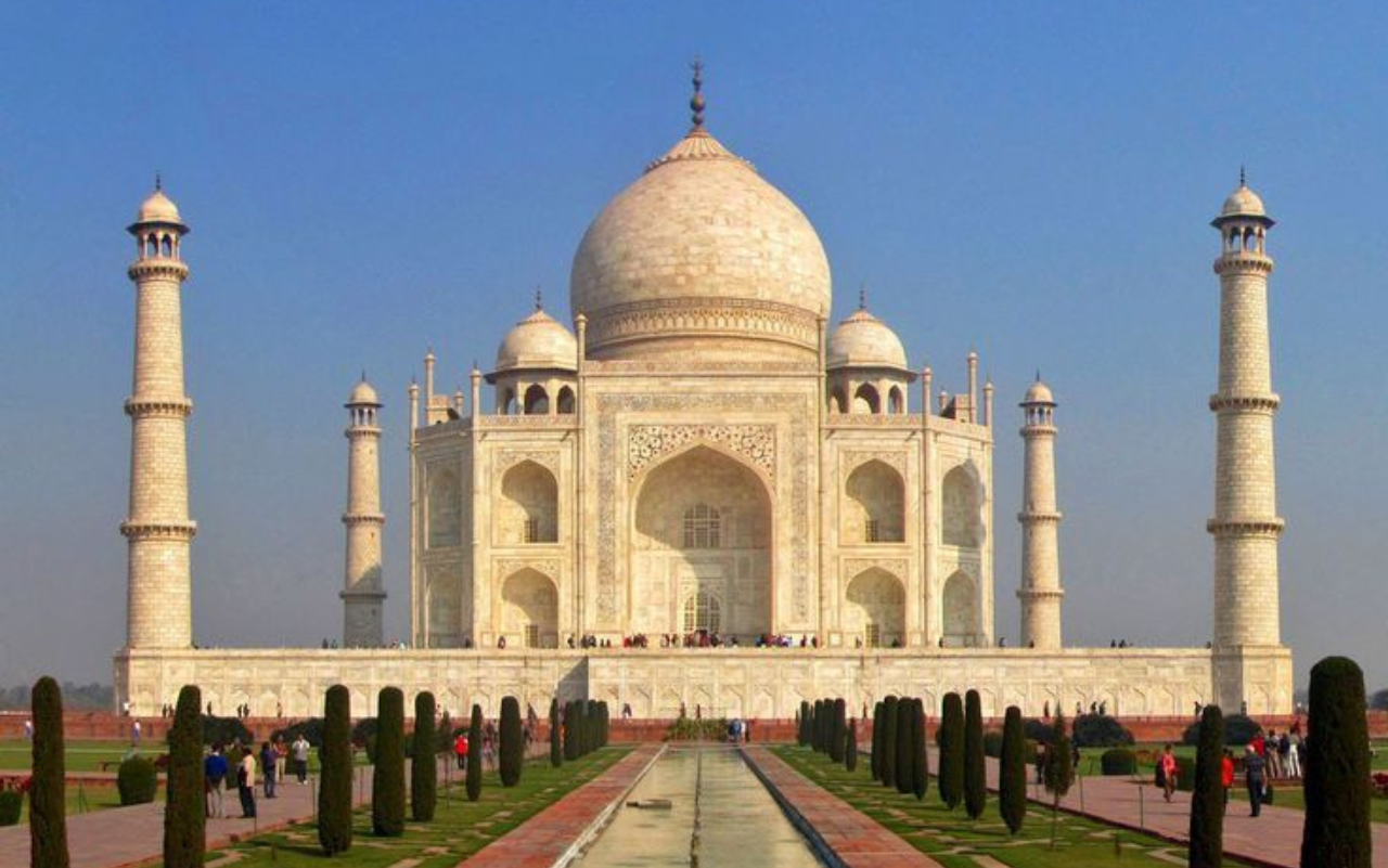 Image of the Taj Mahal. Forge Packaging has offices in India.